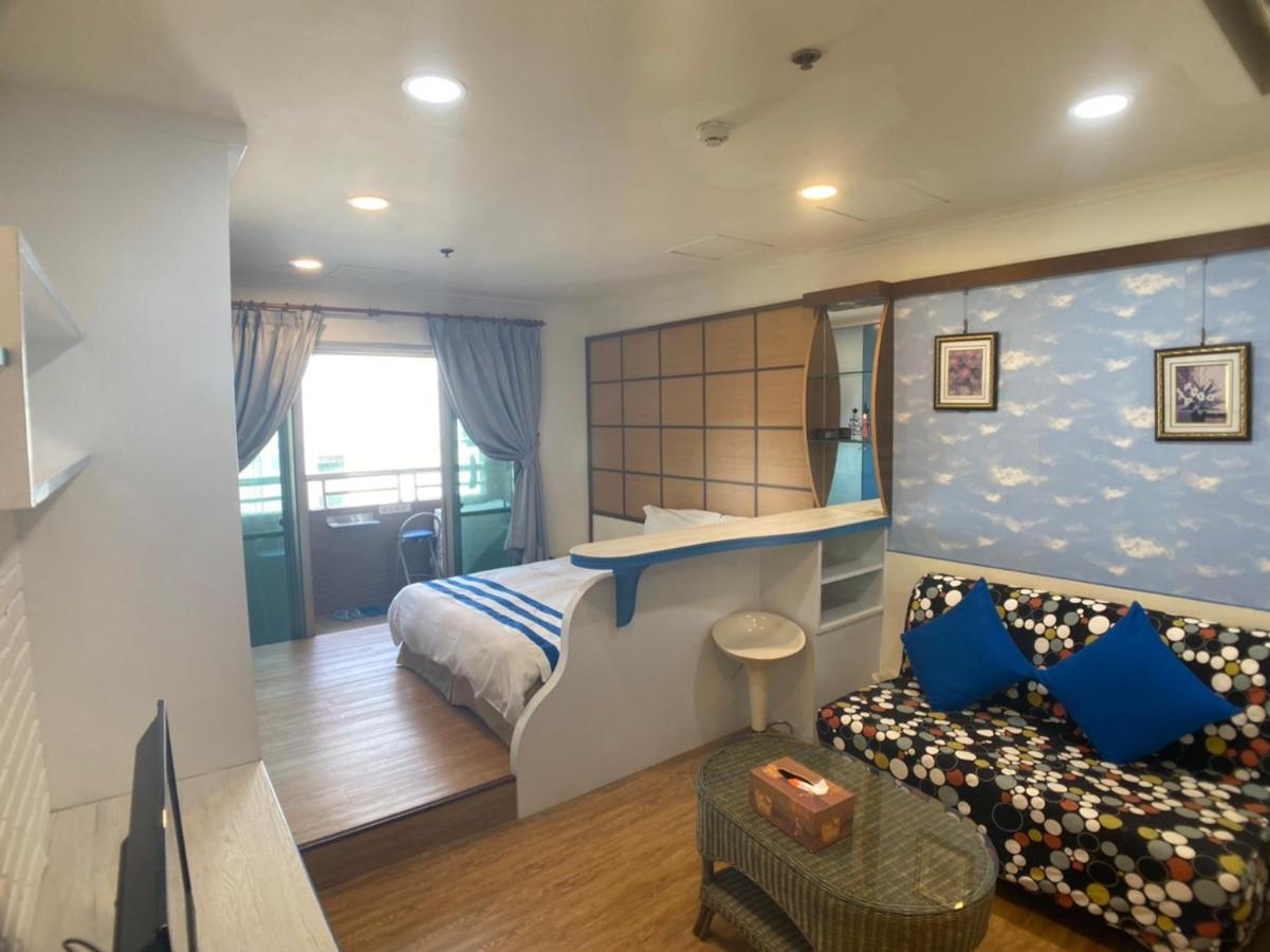 Ct Theme Suite Kaohsiung Esterno foto
