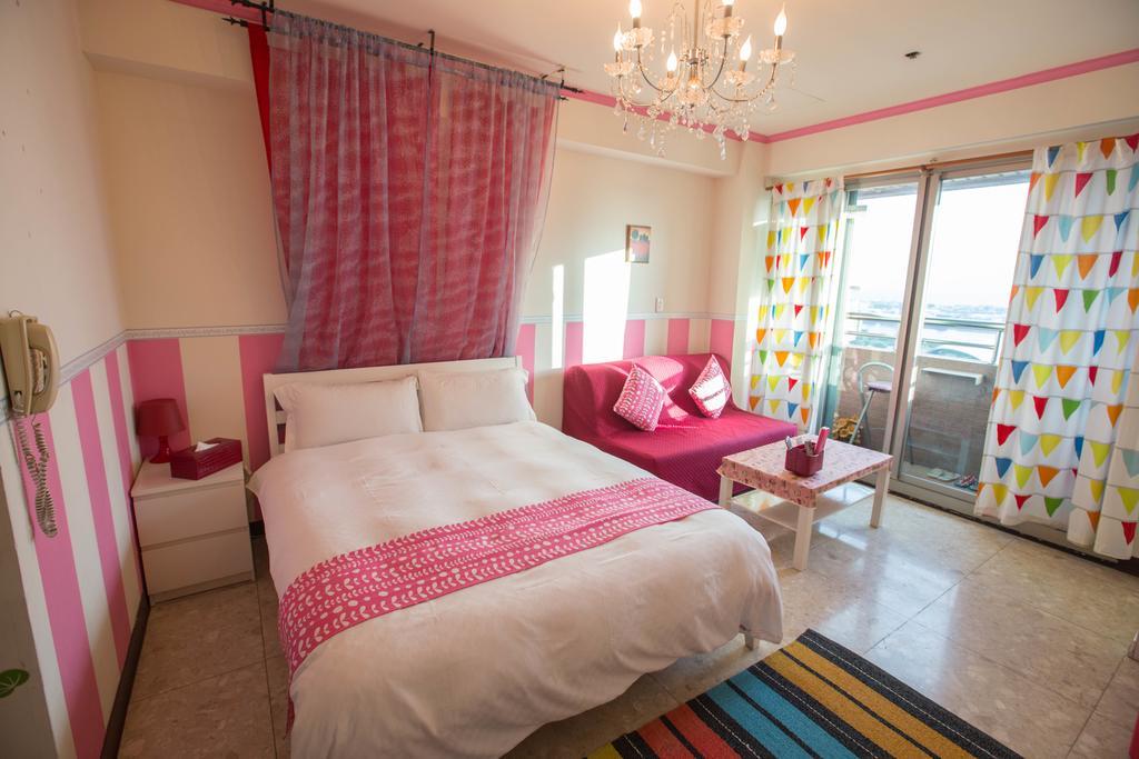 Ct Theme Suite Kaohsiung Esterno foto